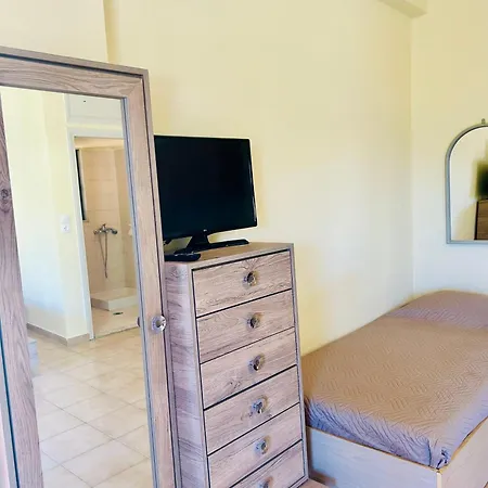 Esperia Inn Platanes (Rethymno)